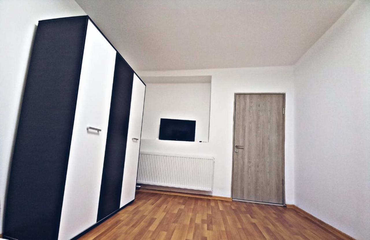 Camere in regim hotelier Braşov Buitenkant foto