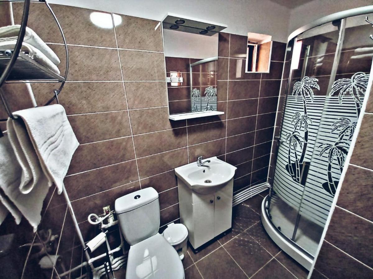 Camere in regim hotelier Braşov Buitenkant foto