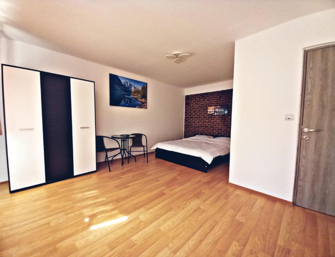 Camere in regim hotelier Braşov Buitenkant foto