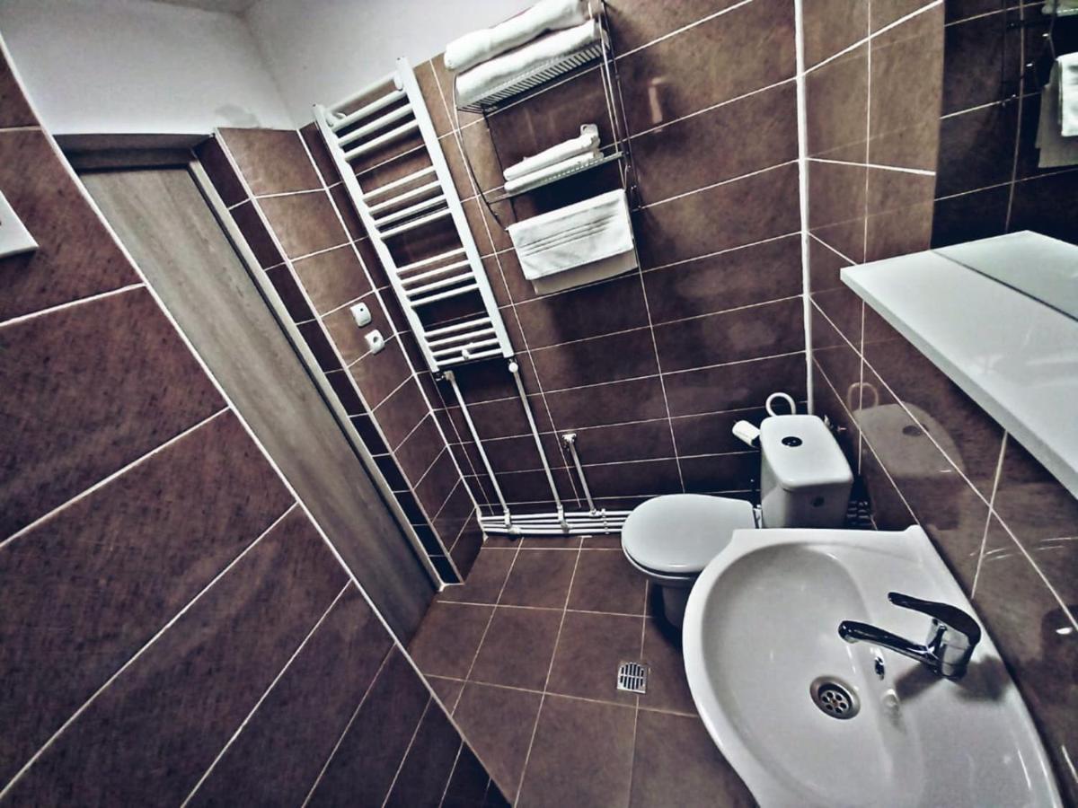 Camere in regim hotelier Braşov Buitenkant foto